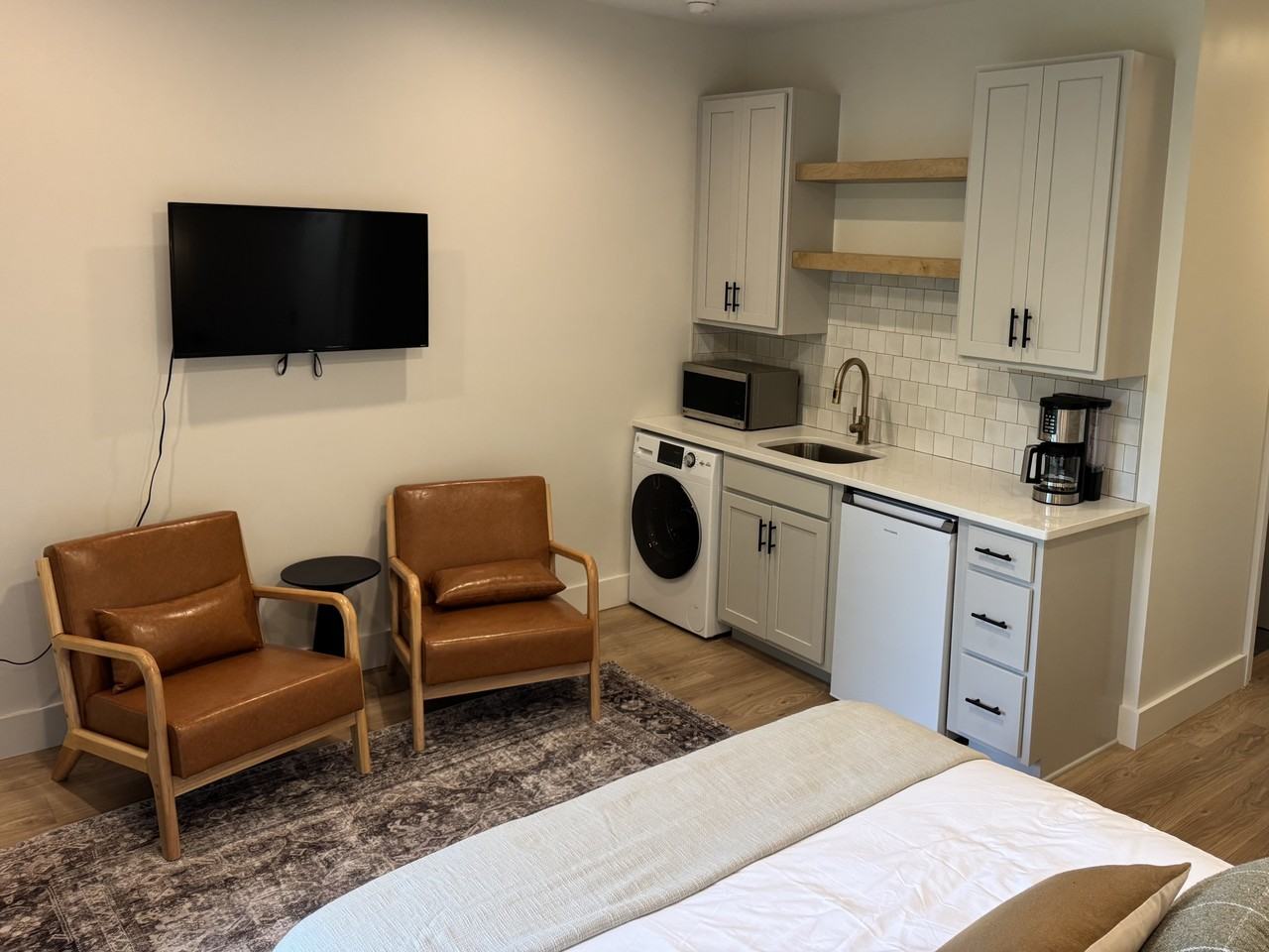 1111 Porter Rd - Photo 3 of 8