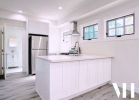 featured image of 1182 W Adams Blvd