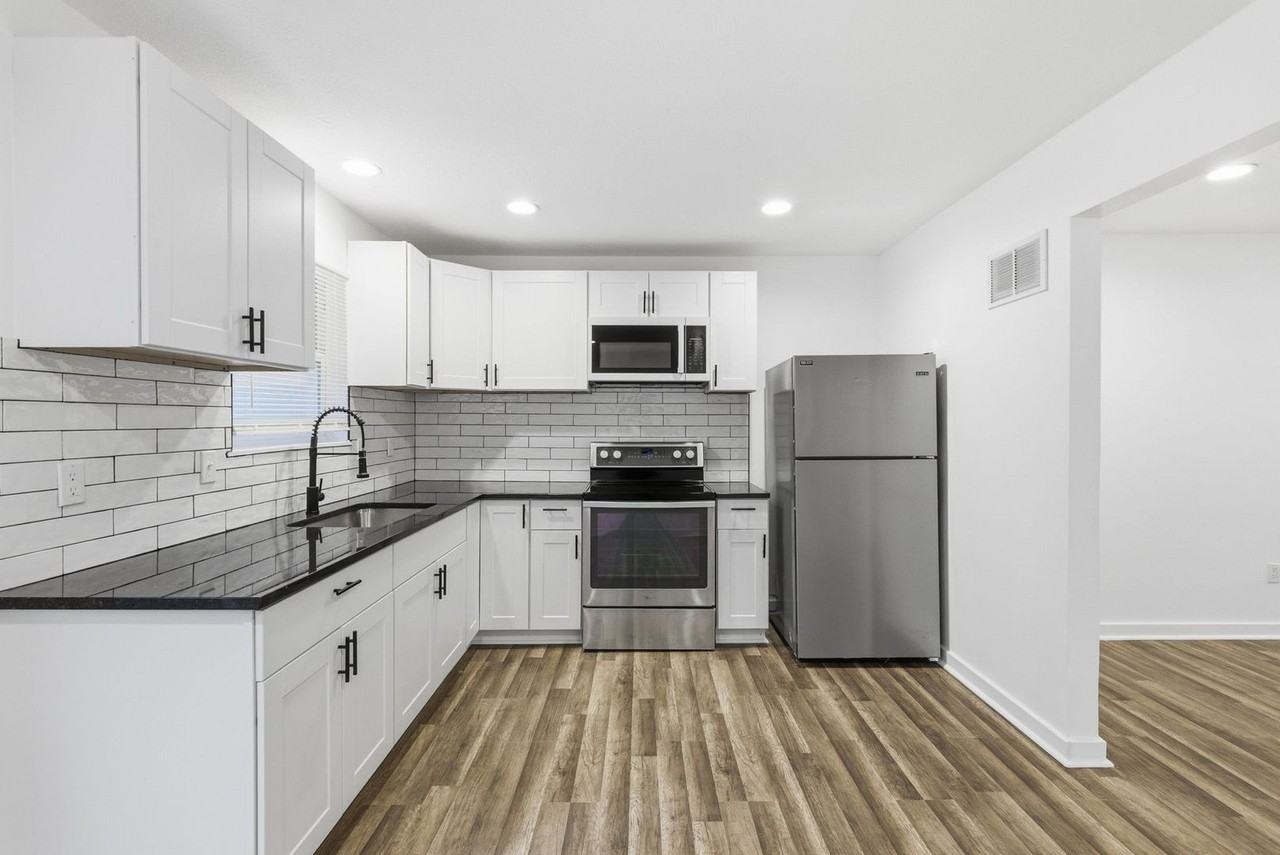 504 Miller Dr - Photo 6 of 26