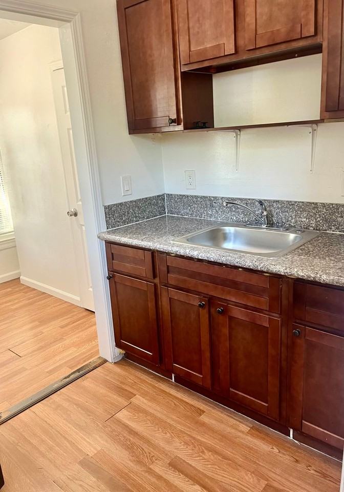 1210 11th Street - Photo 5 of 9