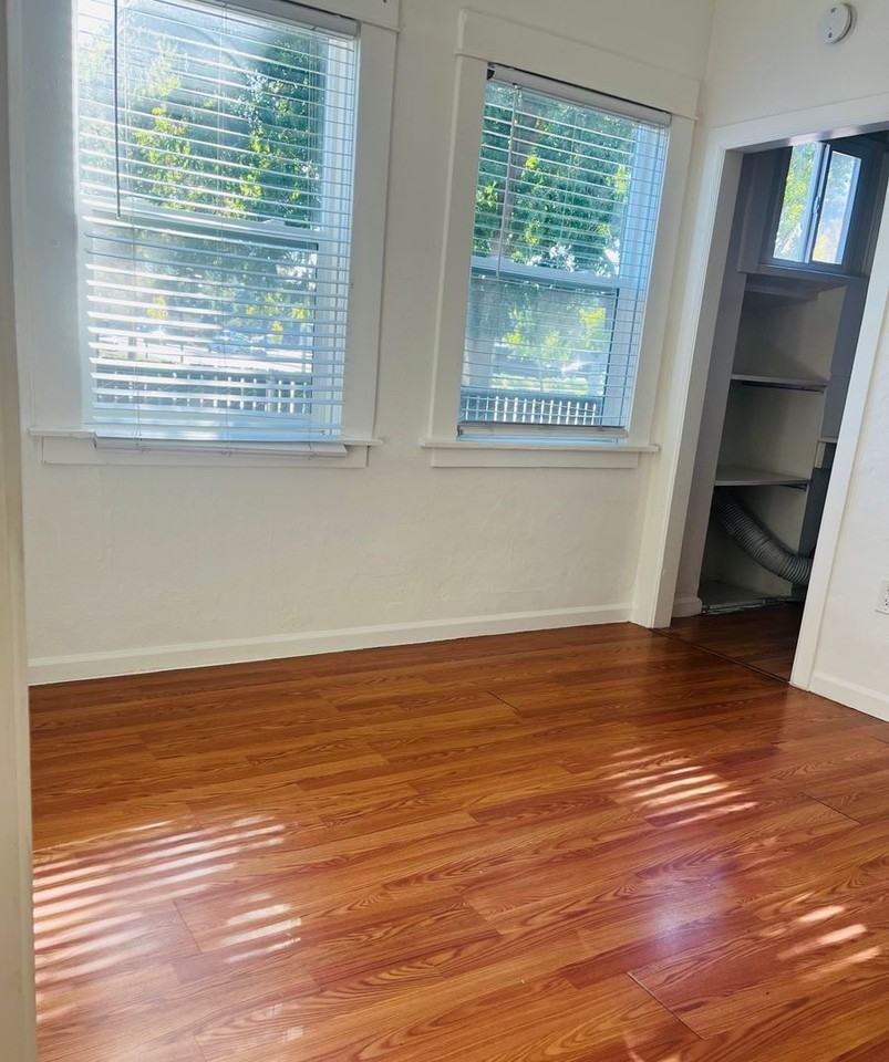 1210 11th Street - Photo 6 of 9