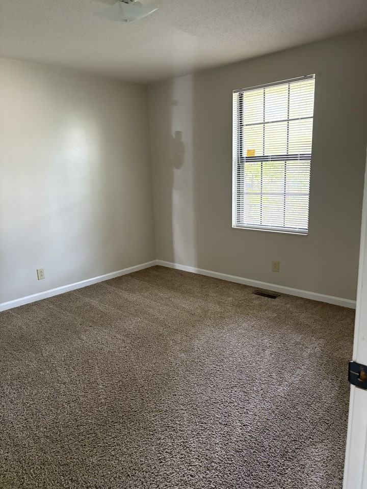 113 W Fork Dr #D - Photo 6 of 7