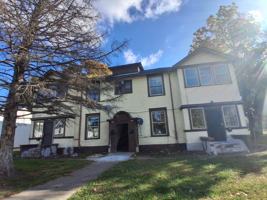 featured image of 503 N Collett St #5