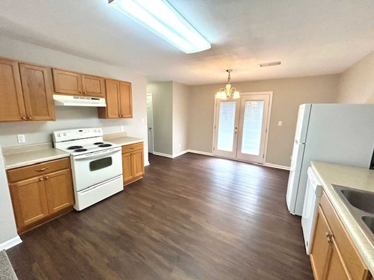 3093 3093 SE Avalon Lake Dr - Photo 7 of 24