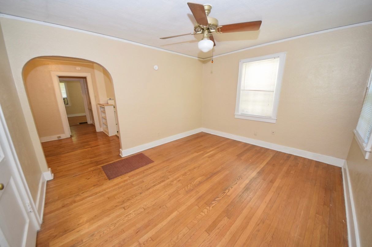 585 North Avalon Street - Photo 2 of 13