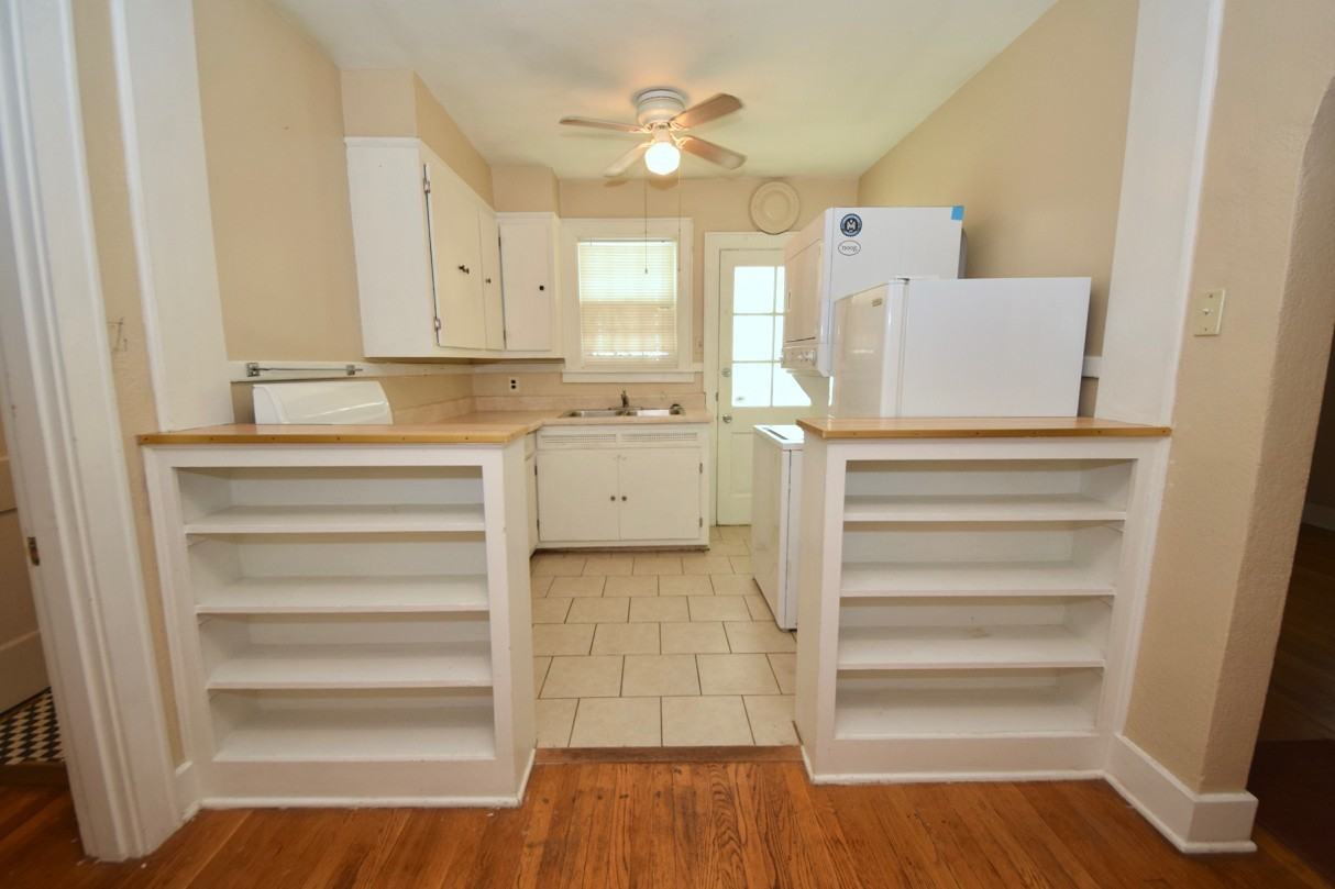 585 North Avalon Street - Photo 5 of 13