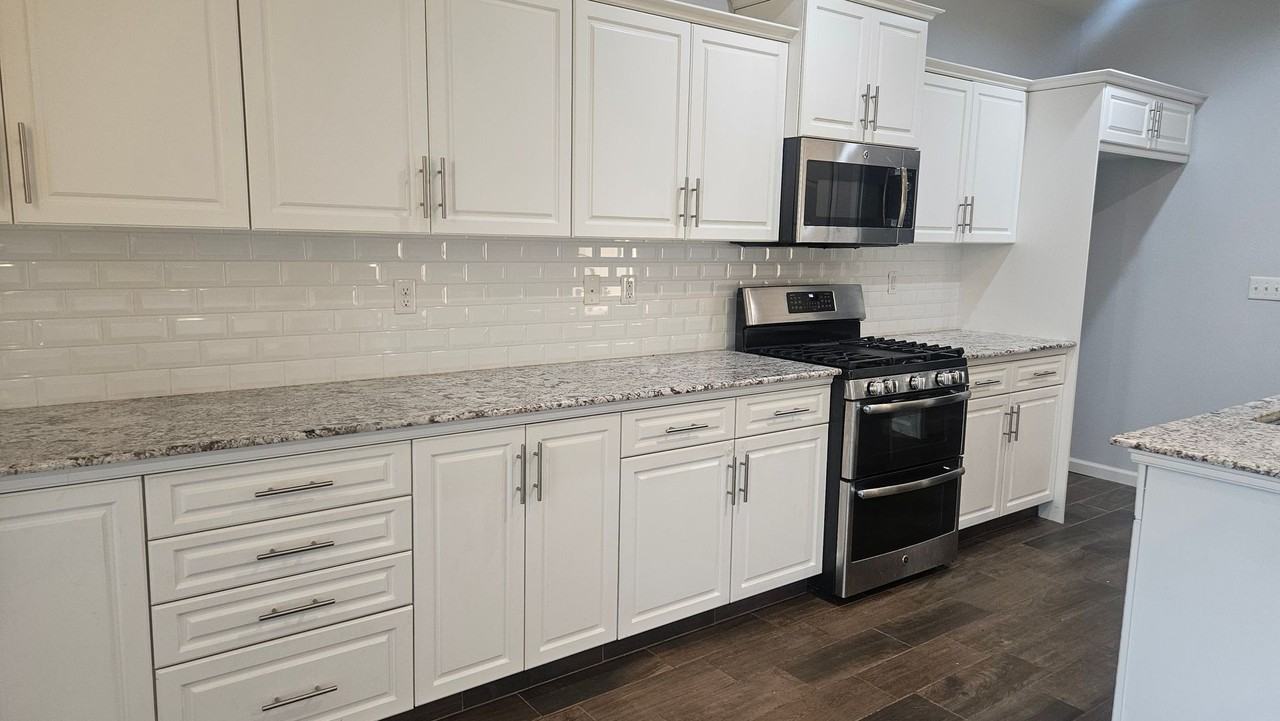 3351 Cordova Avenue - Photo 7 of 35