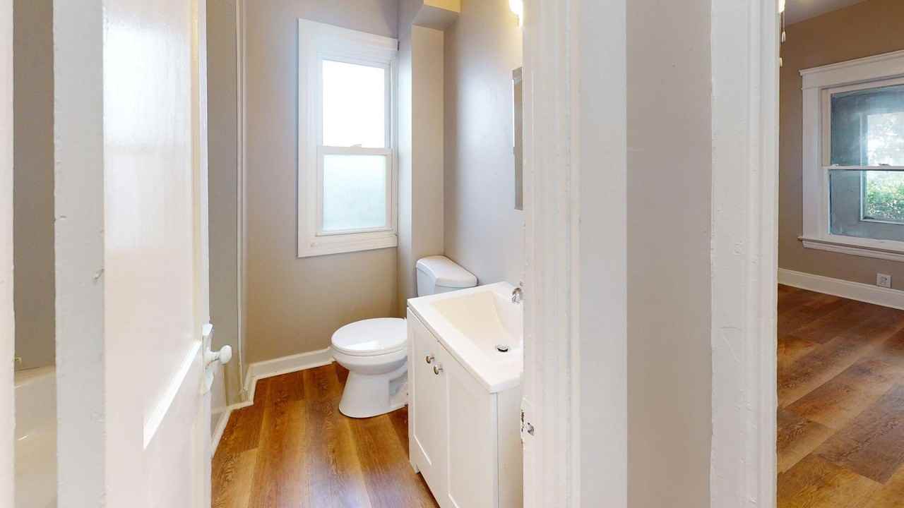 2818 E 119th St - Photo 7 of 50