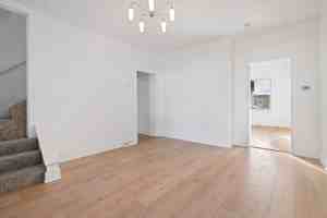 featured image of 2010 6th Ave