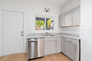 featured image of 2010 6th Ave