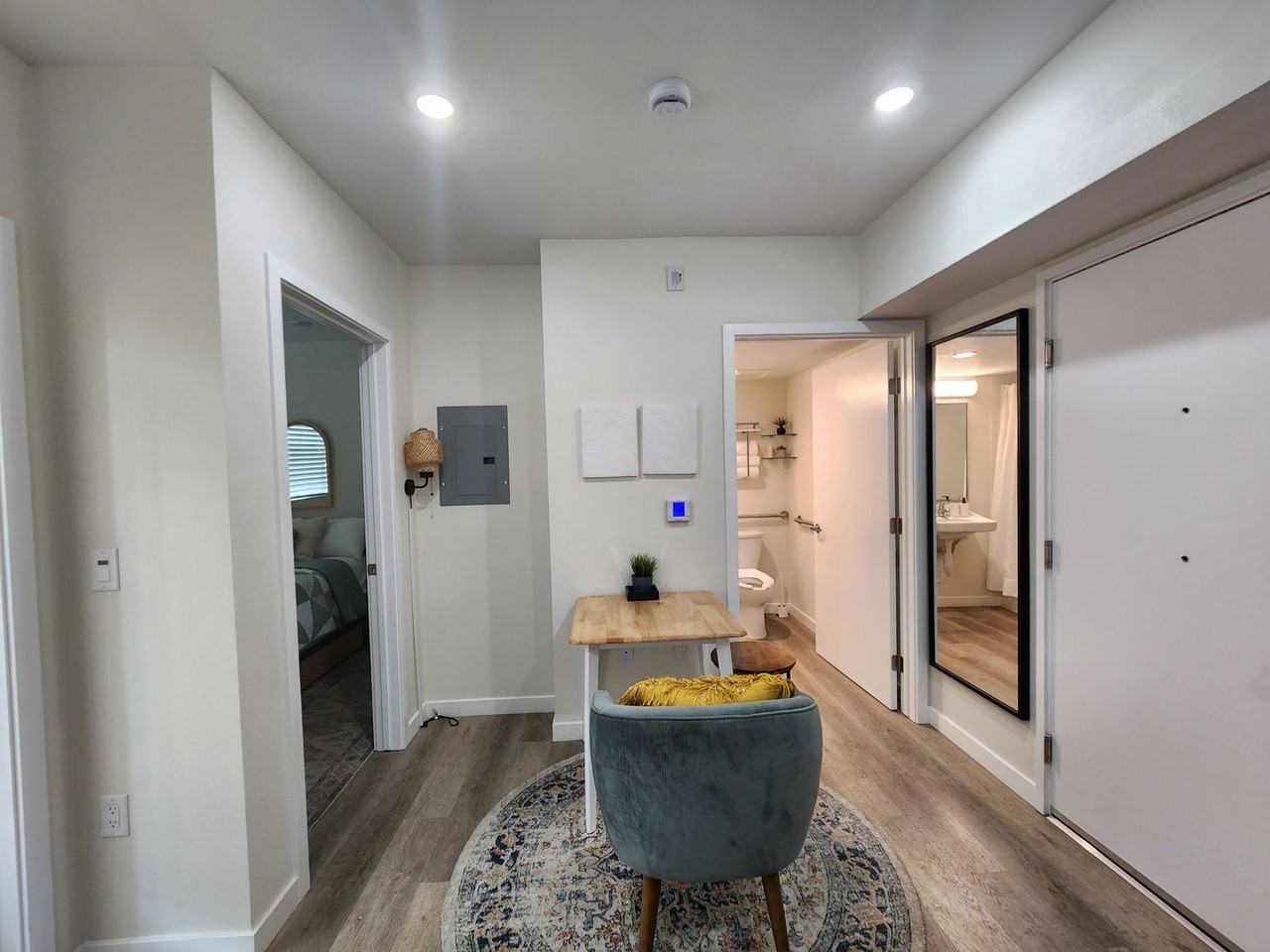 228 N Soto St - Photo 4 of 18