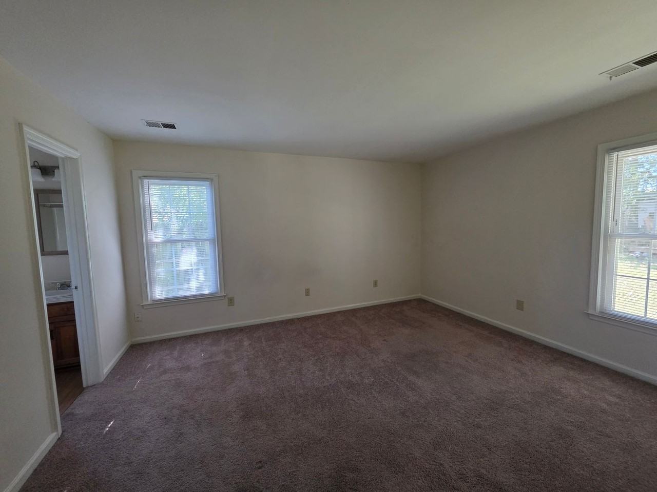 11 Center St - Photo 2 of 15