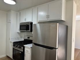 4338 Mammoth Ave Apts - Photo 1 of 1