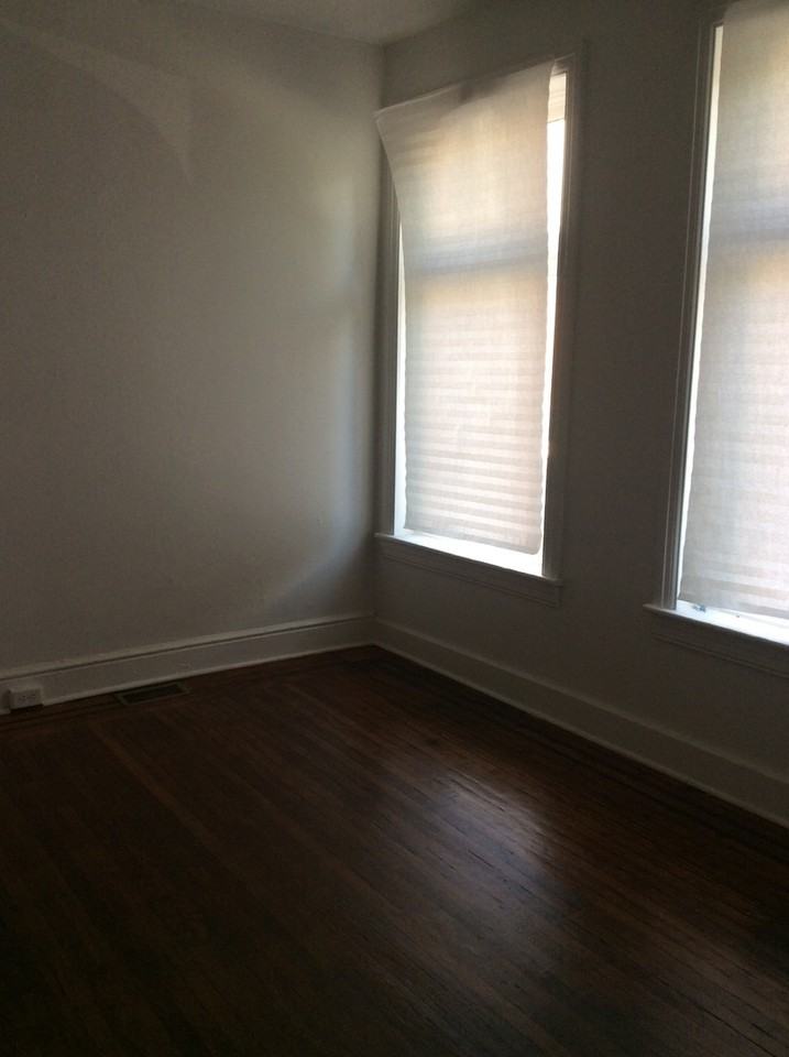 258 E King St #1 - Photo 4 of 18
