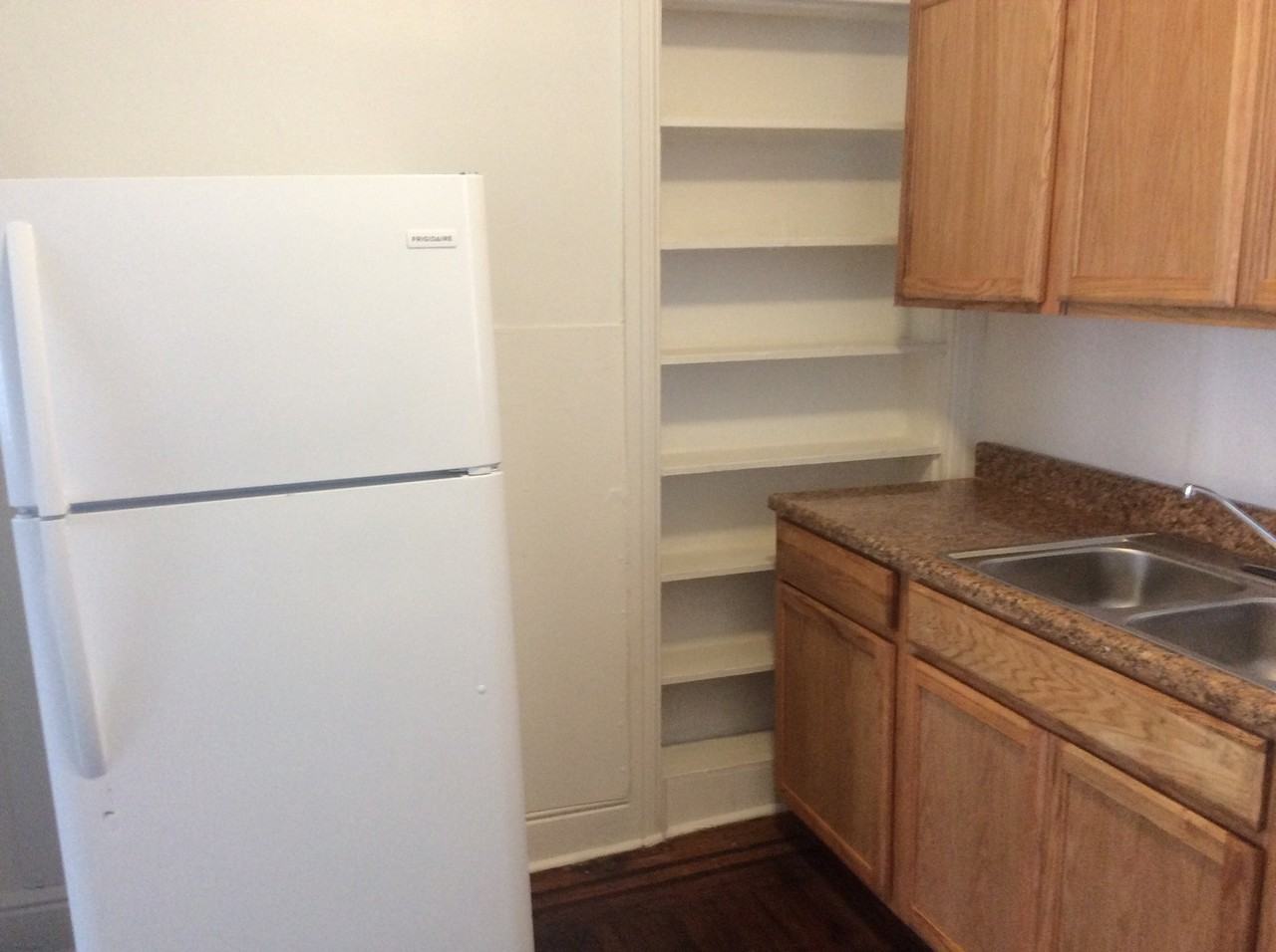 258 E King St #1 - Photo 6 of 18