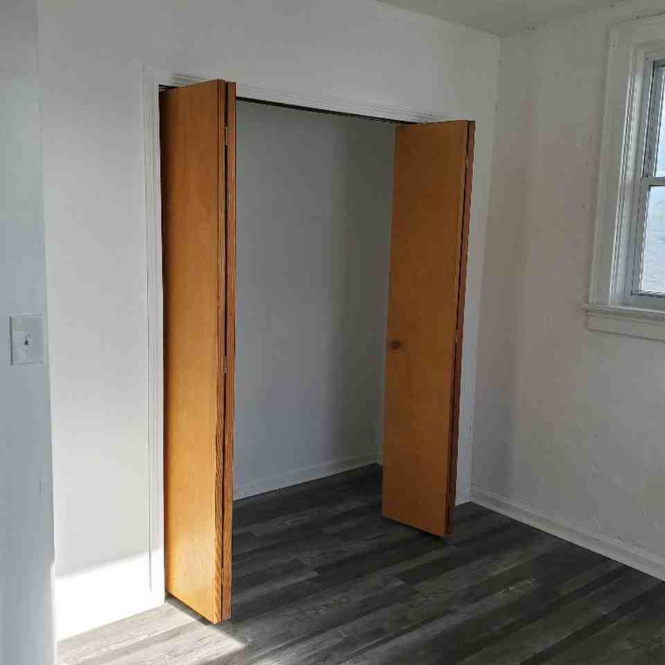 546 E Erie Ave #A - Photo 7 of 8