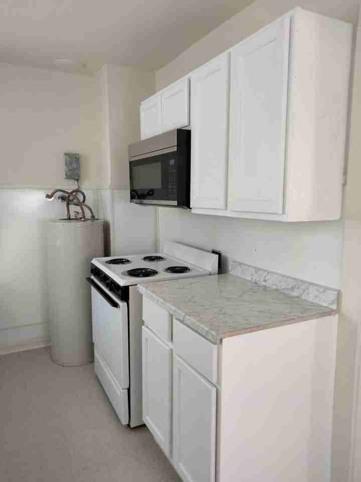 111 N Boulder Ave - Photo 6 of 12