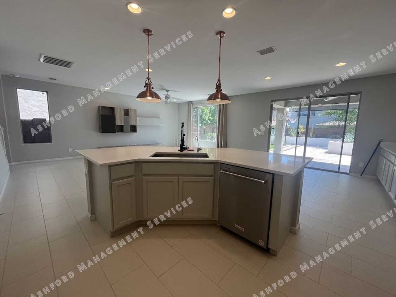 2845 E Sands Dr - Photo 4 of 31