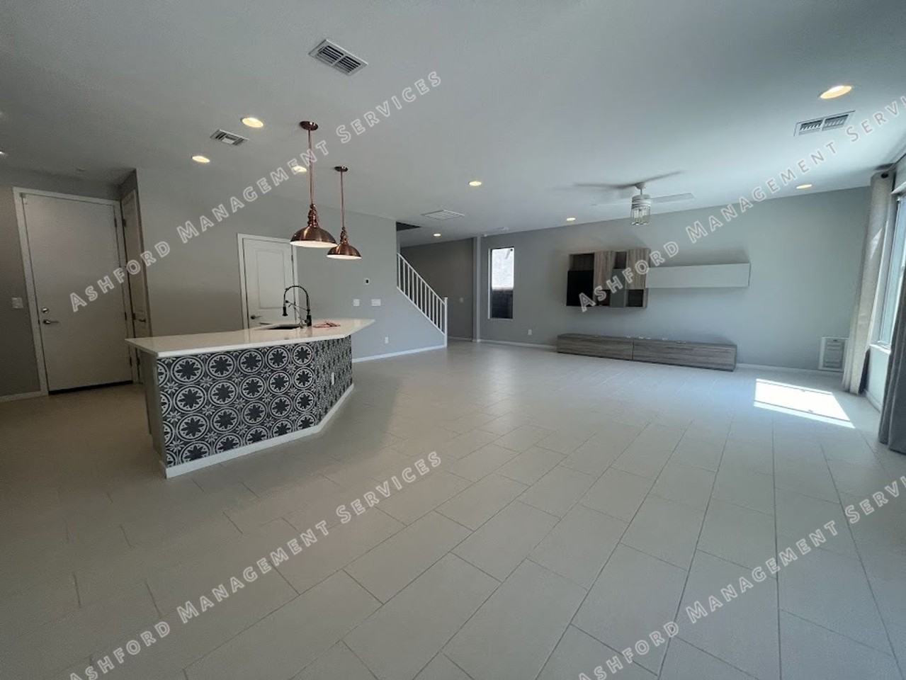 2845 E Sands Dr - Photo 6 of 31