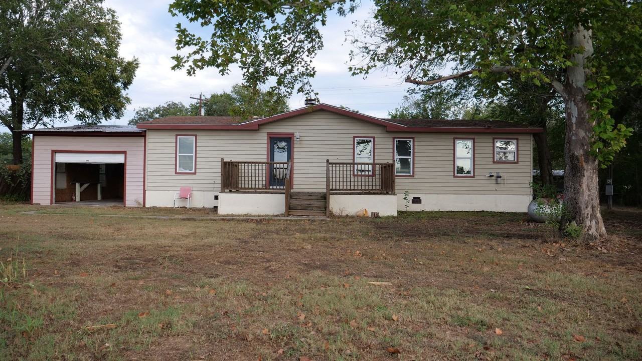 1504 Citation Cir #D - Photo 6 of 27