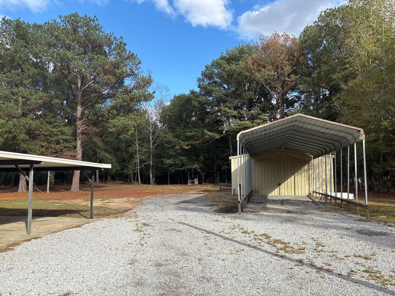 5175 Patterson Rd - Photo 4 of 24