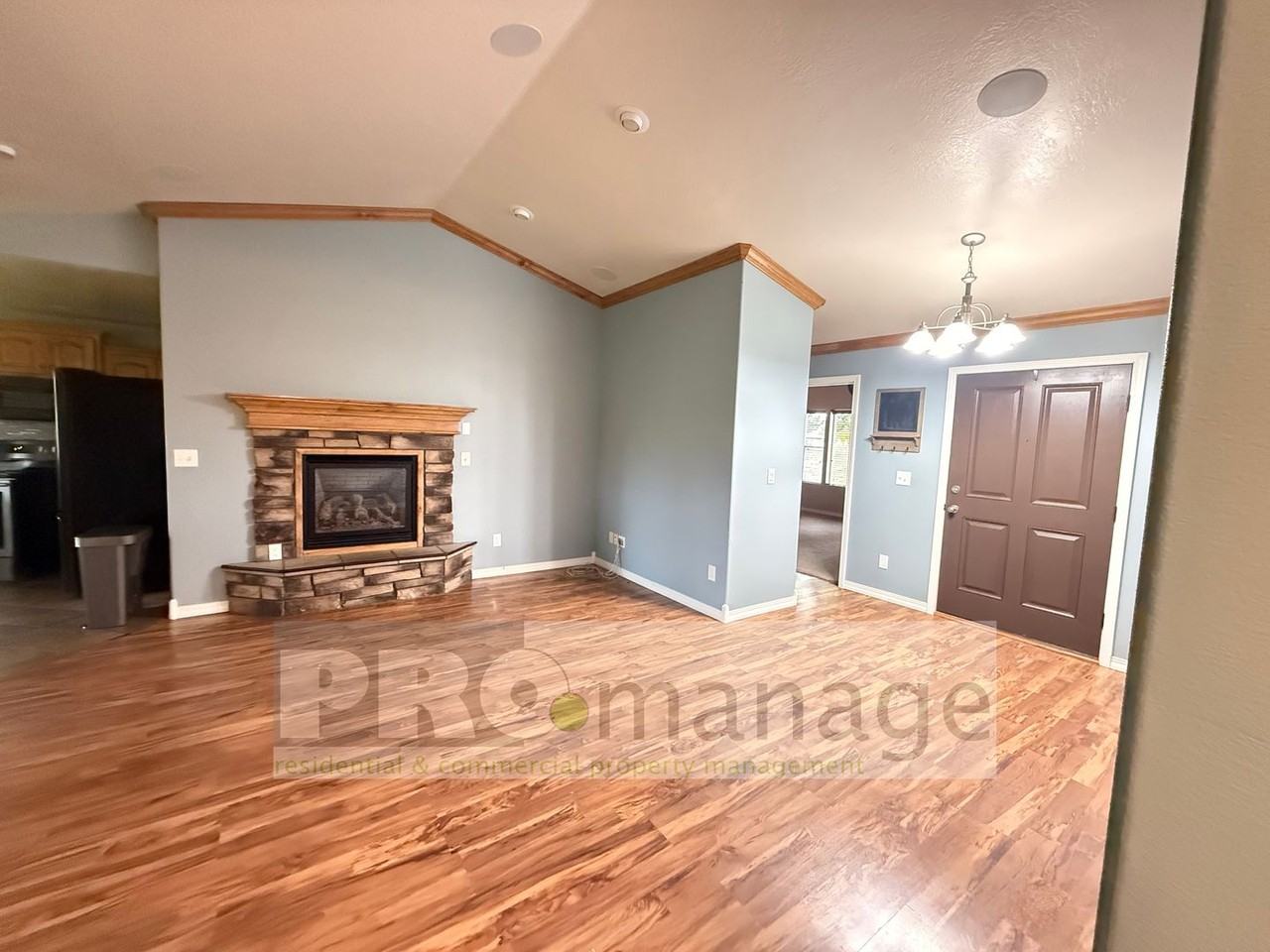 1139 E 1290 N - Photo 3 of 21