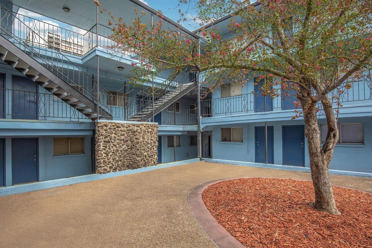 The Diana - Photo 3 of 3