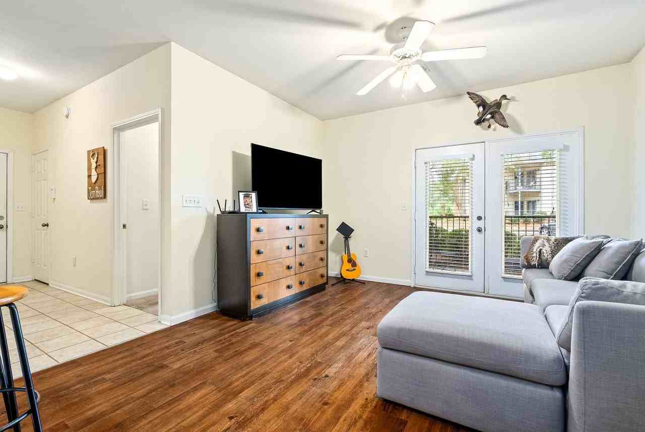 3297 S College St #E101 - Photo 3 of 16