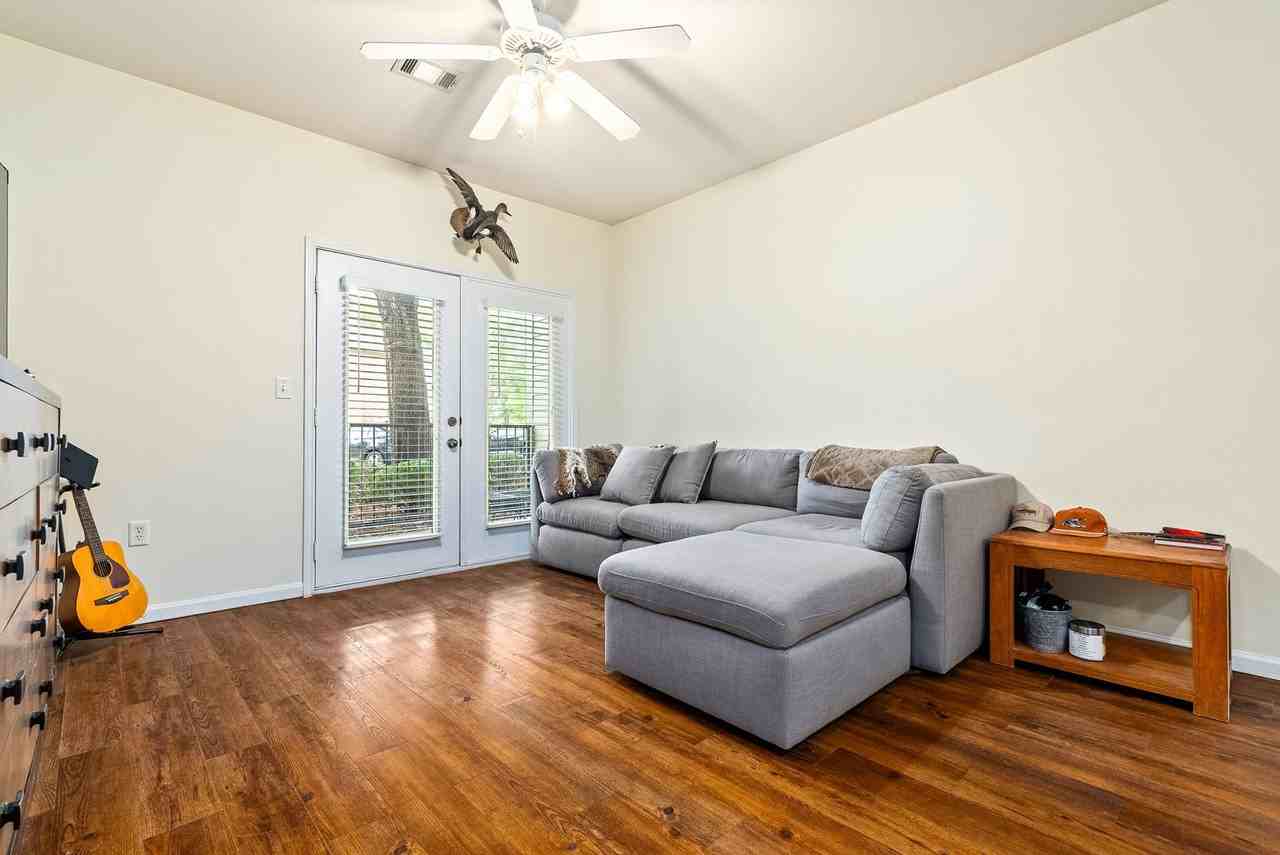 3297 S College St #E101 - Photo 4 of 16