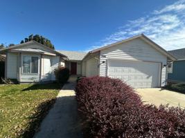 featured image of 596 S Gamay Ln