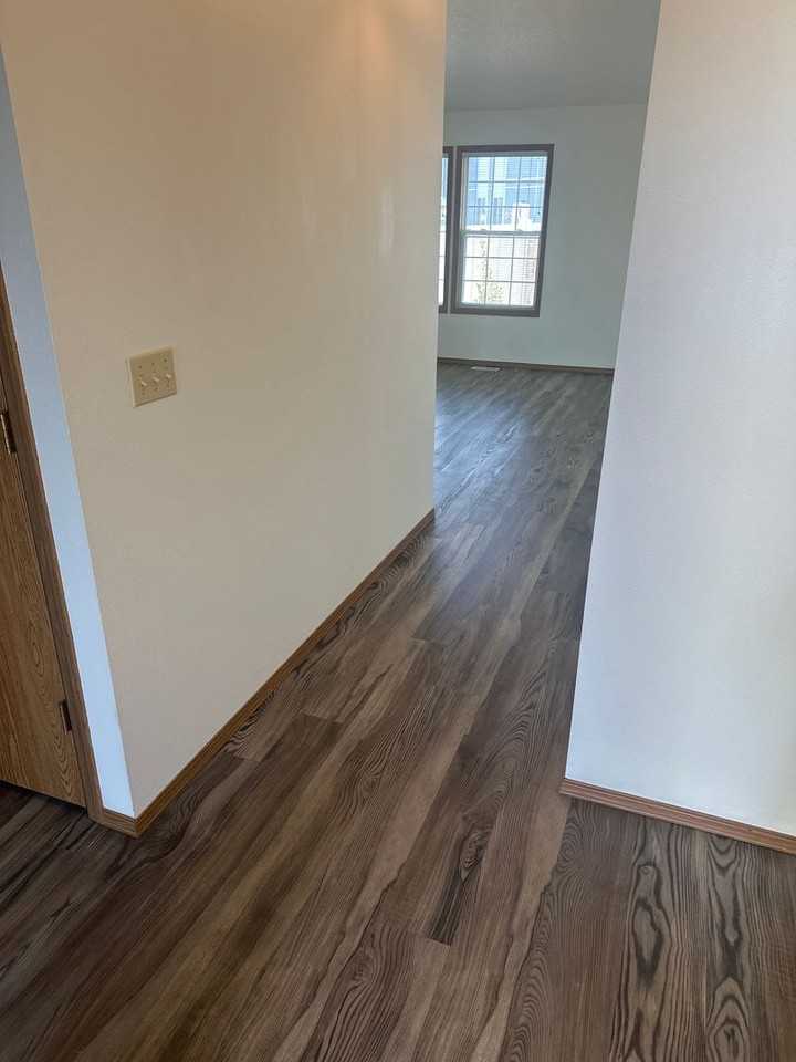 596 South Gamay Lane - Photo 3 of 50