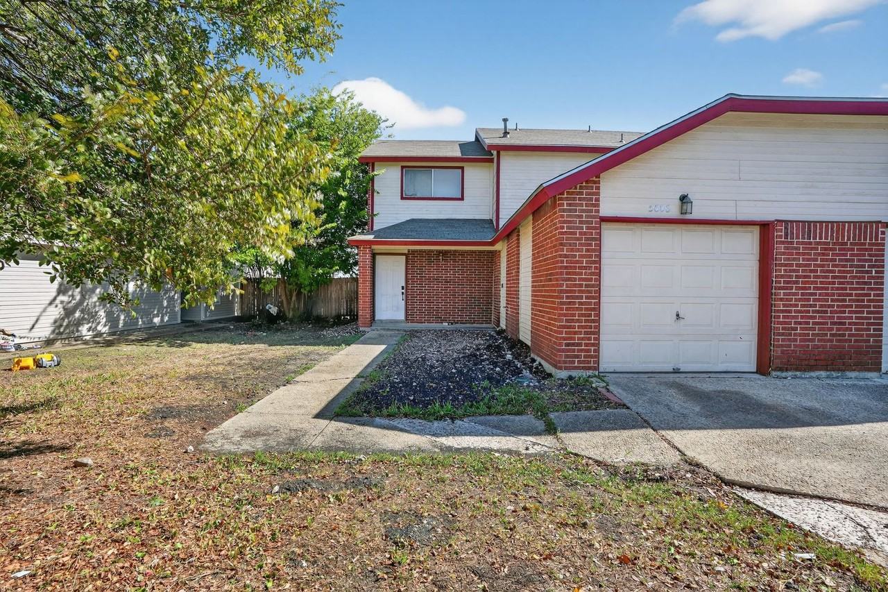 5606 Allbrook - Photo 2 of 20