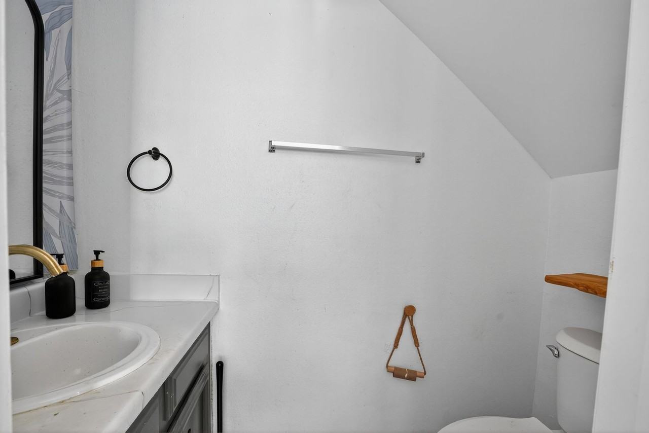 5606 Allbrook - Photo 6 of 20