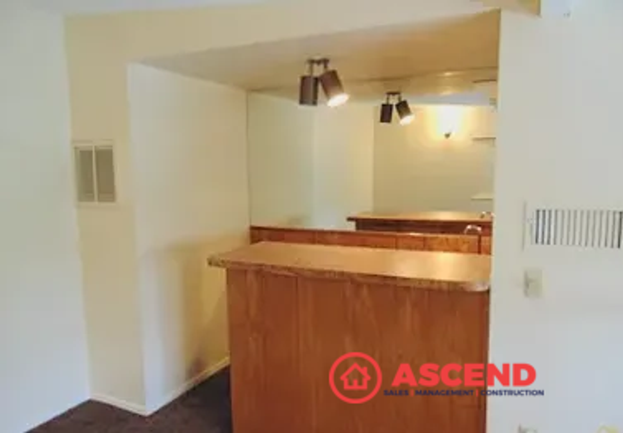 5301 Dunsmuir Road #2 - Photo 6 of 11