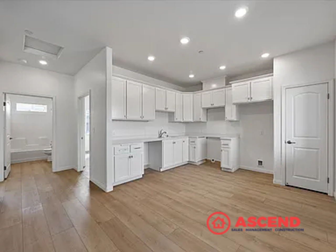 420 20th Ave - Photo 6 of 36