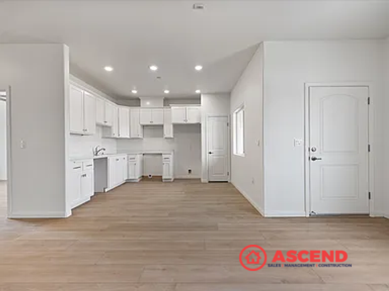 420 20th Ave - Photo 7 of 36