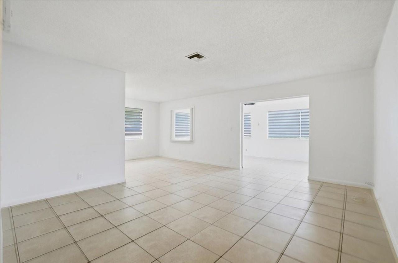 10151 Nw 35th St #A - Photo 3 of 21