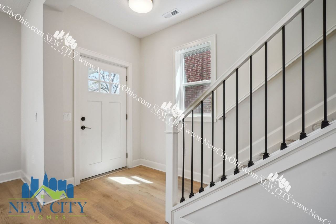 77 N Guilford Ave - Photo 5 of 43