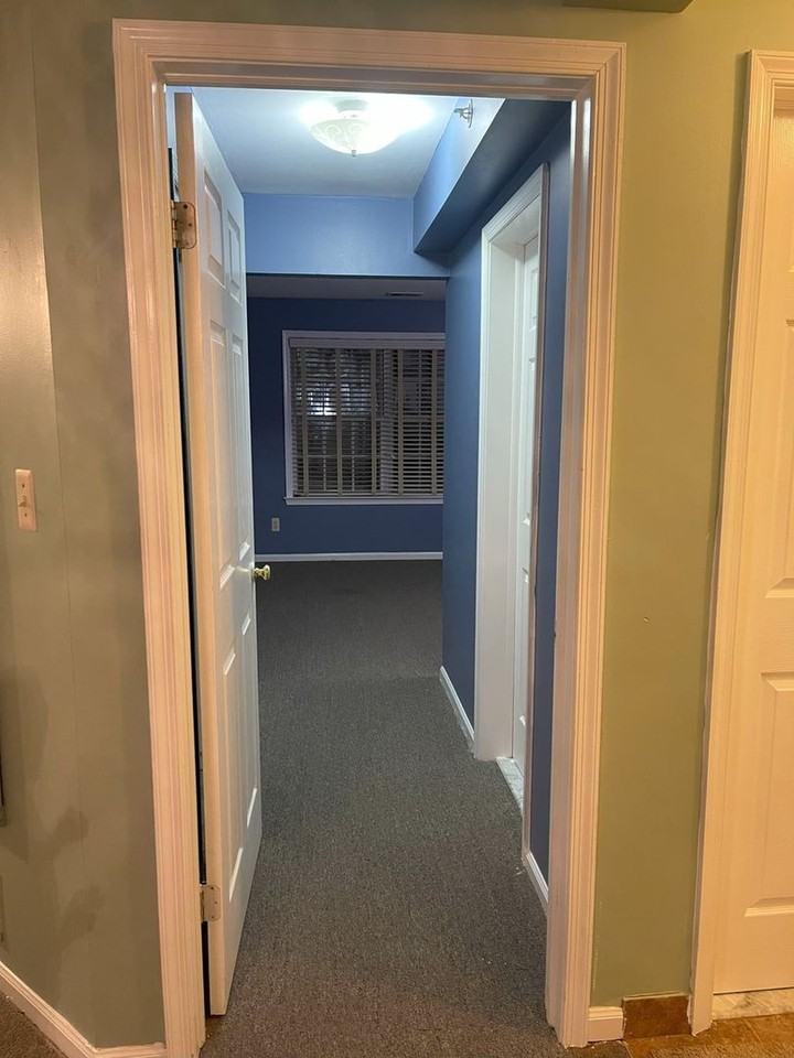 420 Stratford Pl - Photo 3 of 24