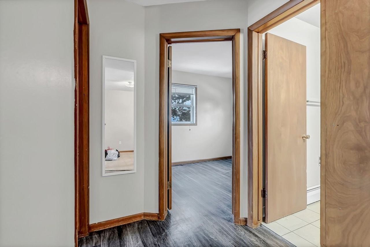 2500 Olive St - Cedar Falls - Photo 5 of 17