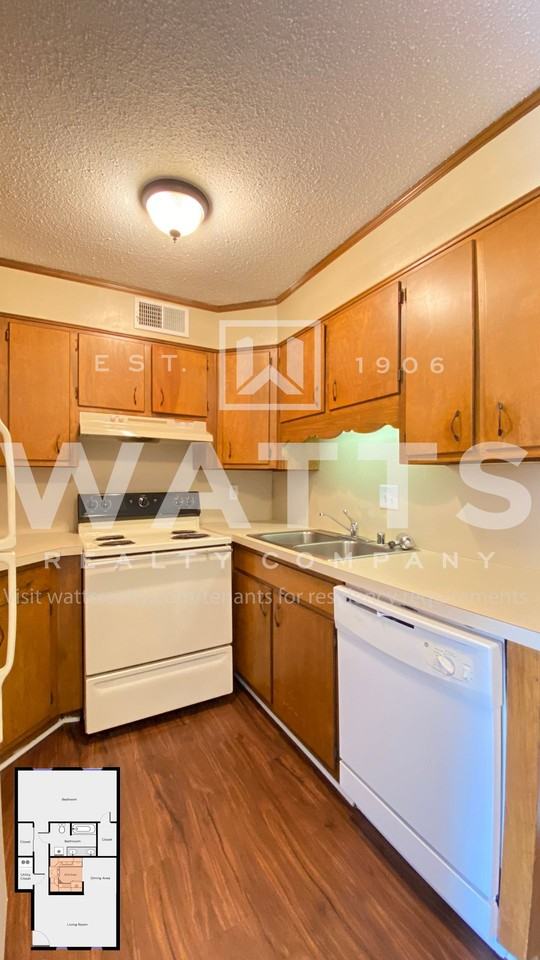 Club View Apartments - Photo 6 of 50