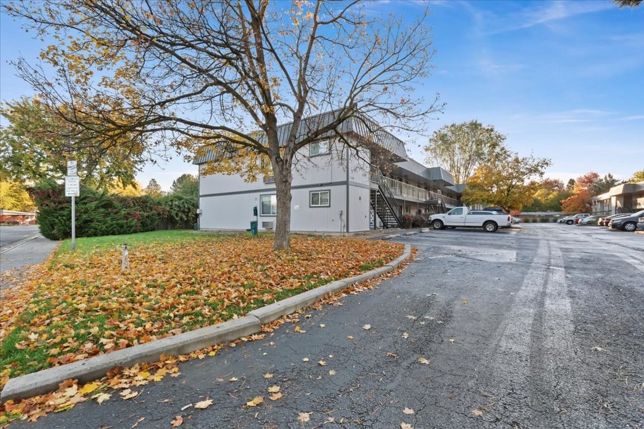 Oregon Trail Village - Photo 2 of 20