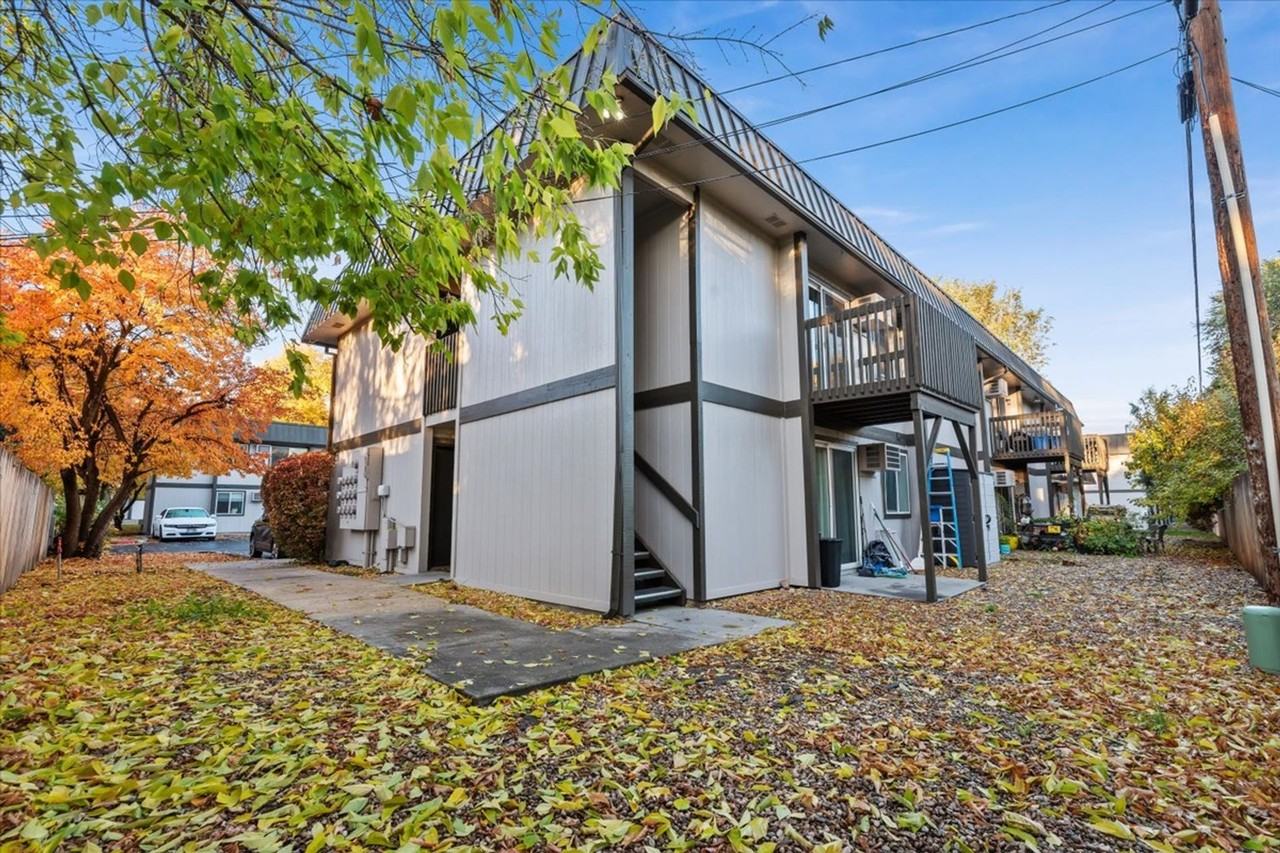 Oregon Trail Village - Photo 4 of 20