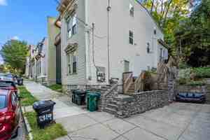 featured image of 2226 Ravine St