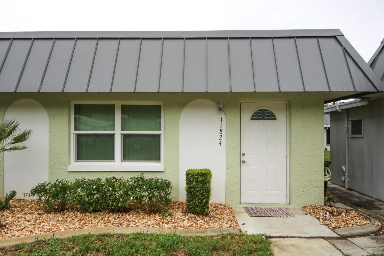 11824 Bayonet Ln - Photo 3 of 20