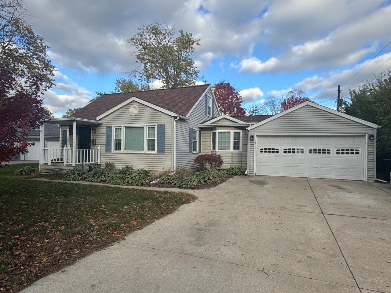 2311 Bryan St - Photo 2 of 11