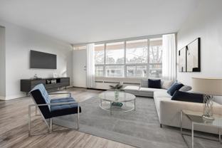 780 Wonderland Road South - Photo 1 of 1