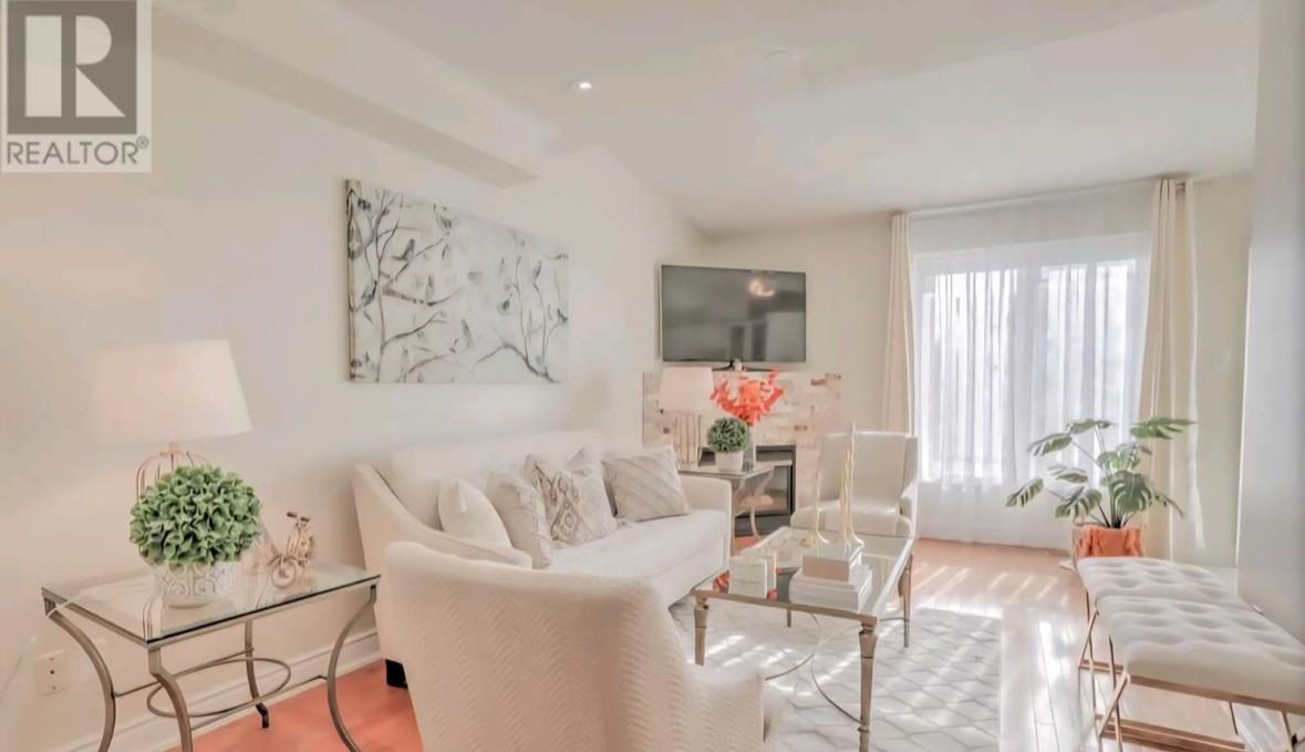 58 Kalmar Crescent - Photo 2 of 9