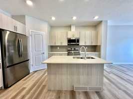 featured image of 2201 Muckleplum Cres Sw