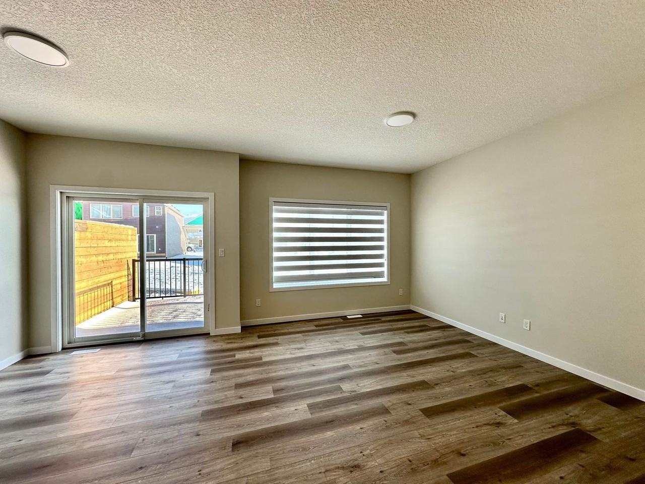 2201 Muckleplum Crescent Upper - Photo 4 of 12